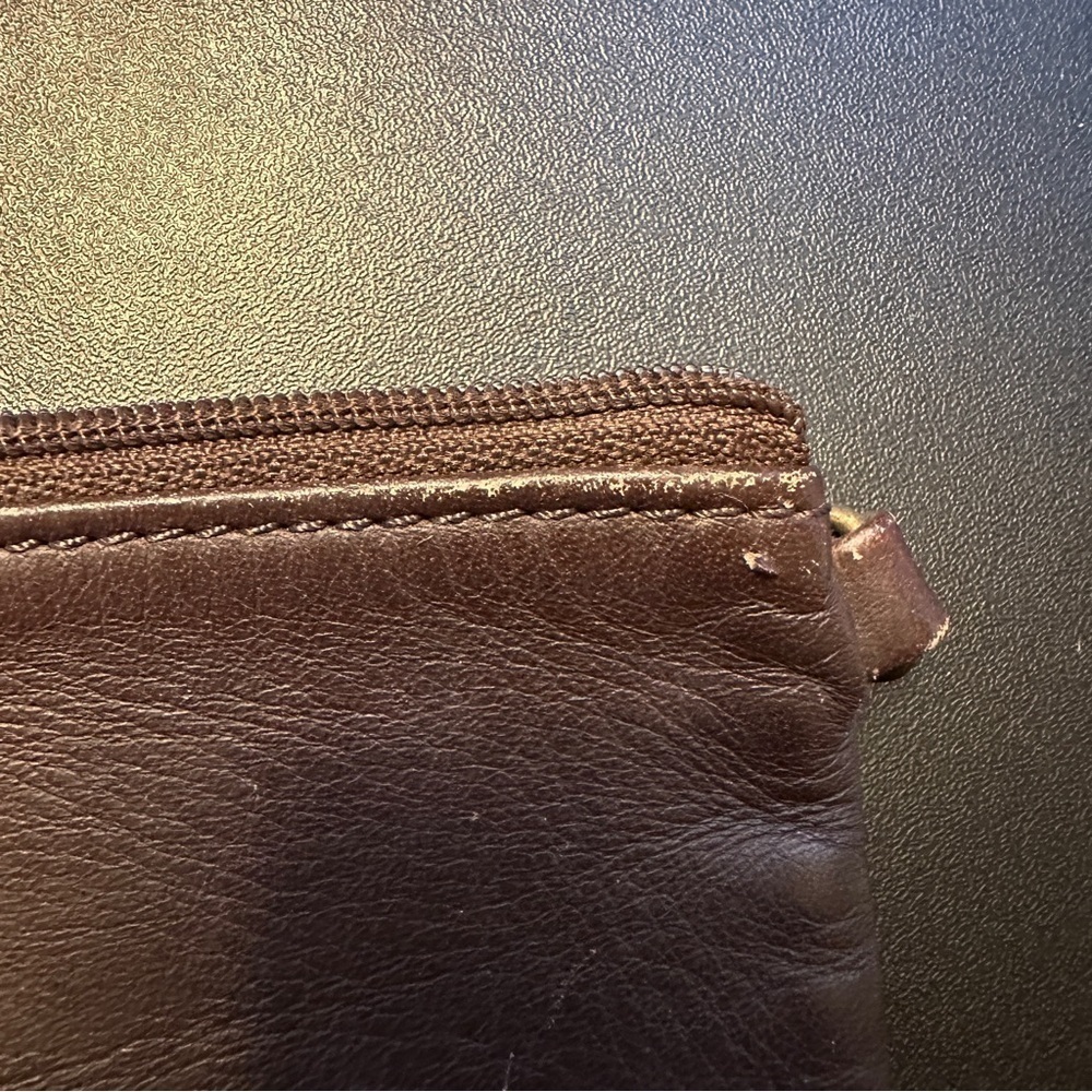 UGG Brown Leather Cosmetic zippered Bag Essential Organizer for purse - Picture 8 of 12